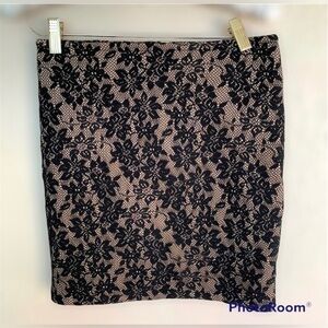 Forever 21 Brand/Lace Floral Skirt/Size S